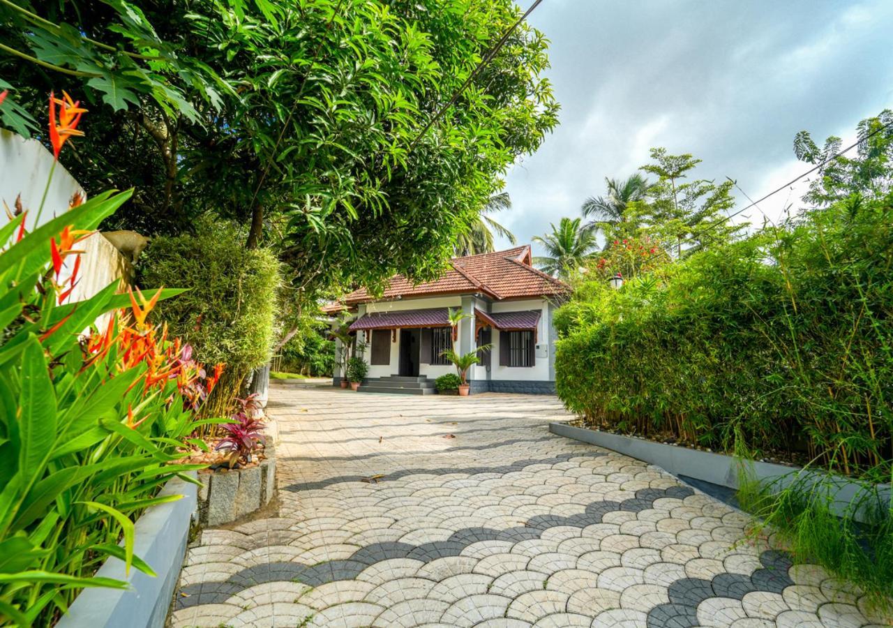 Pop Tavern Kovalam Beach Villa By Voye Homes Exterior photo